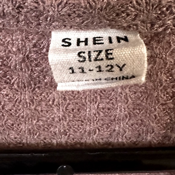 Girls SHEIN top. - Picture 2 of 2